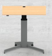 Et søjlet Hæve-/sænkebord 100x60, sølv stel og Bøg bordplade, billigt bord
